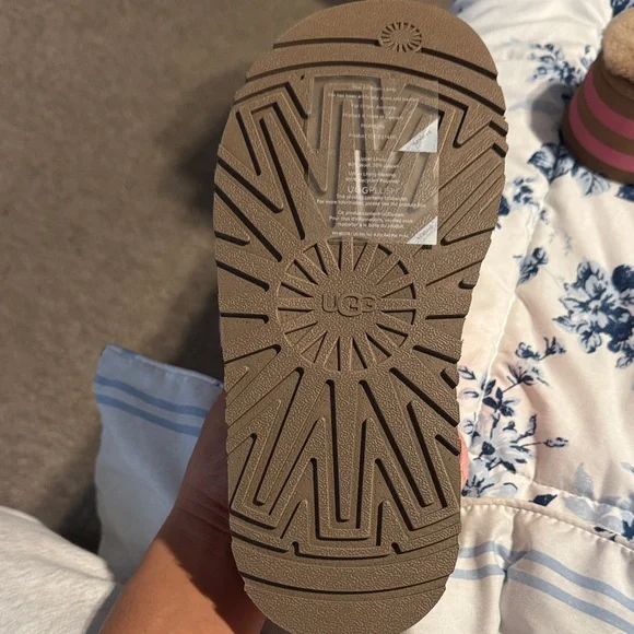 UGG Fuzzy Slide Sandals in Brown and Pink - Picture 2 of 6